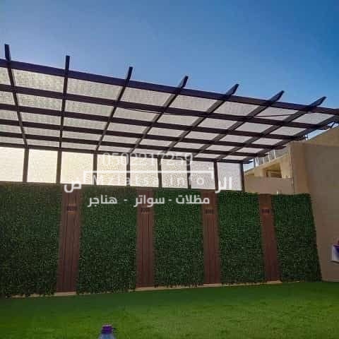 مظلات الخشب